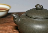 《鳥語花香》宜興紫砂壺高級(jí)工藝美術(shù)師手工蟹殼青段泥泡茶壺茶具
