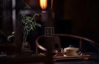 《松竹桃壺》 《松竹桃壺》