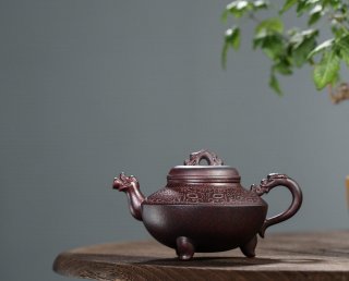 三足蟠龍 三足蟠龍