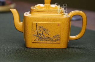 《四方菱花》 《四方菱花》