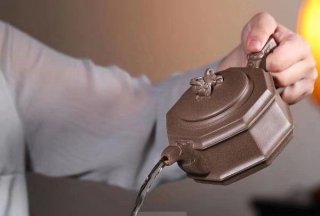 《八面威風(fēng)》 《八面威風(fēng)》