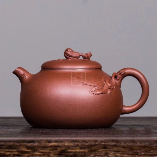 《佛首》宜興工藝美術師手工紫砂壺家用茶壺具套裝清水泥花器 《佛首》宜興工藝美術師手工紫砂壺家用茶壺具套裝清水泥花器