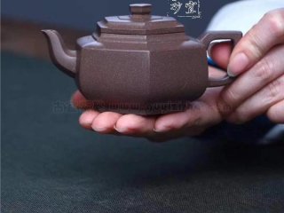 《六方雪華》 《六方雪華》